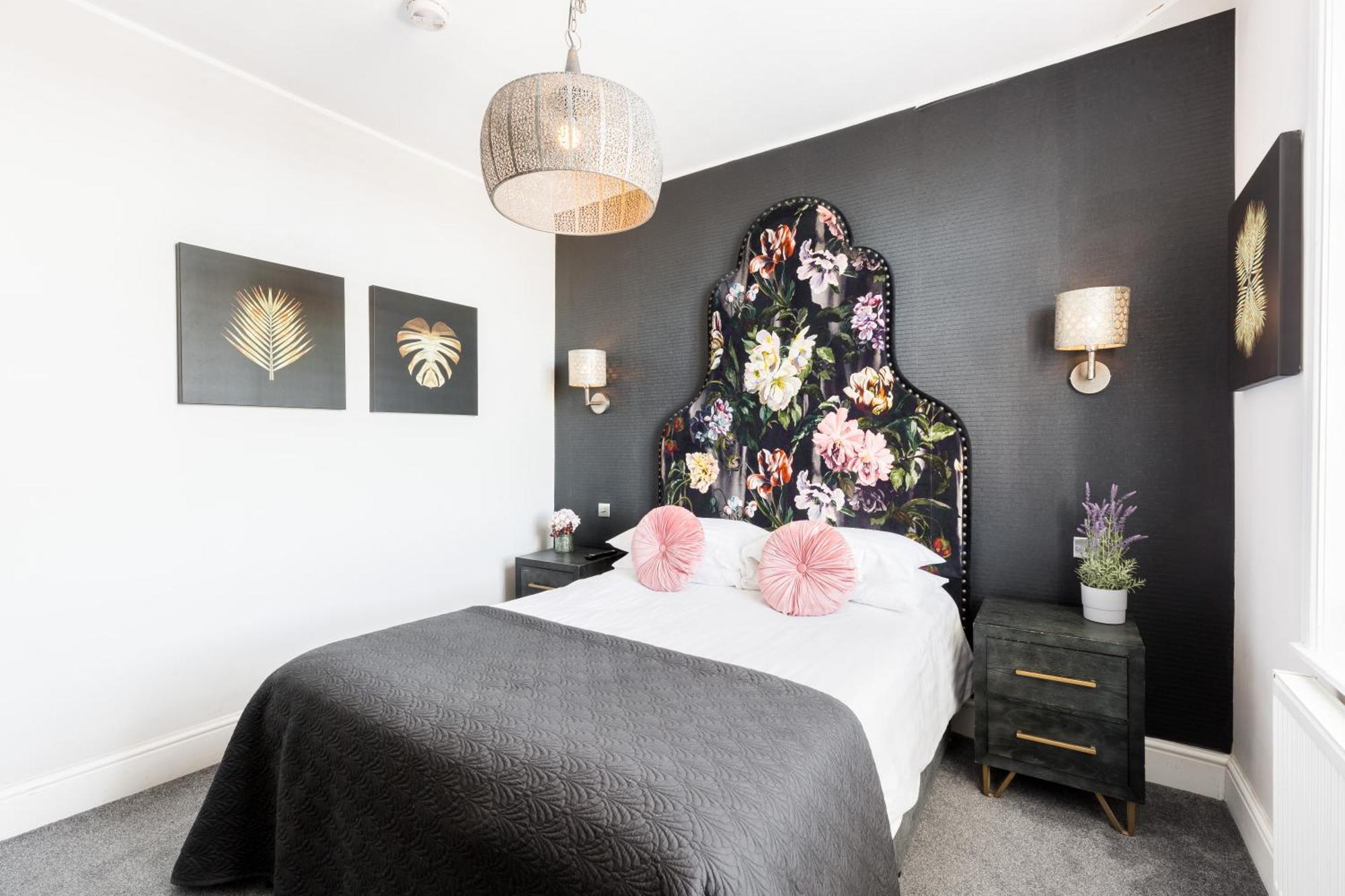 L-Spa Boutique Apartments ليمينغتون الغرفة الصورة