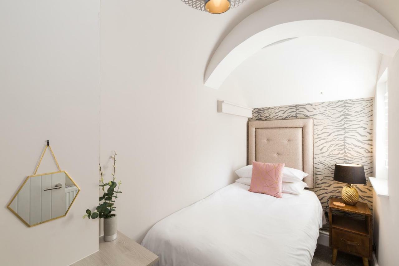 L-Spa Boutique Apartments ليمينغتون المظهر الخارجي الصورة
